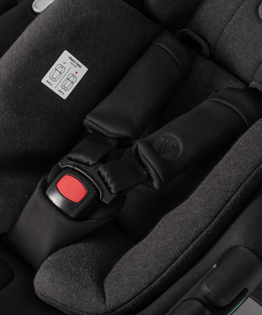 Fotelik samochodowy Venicci Tiago – Black